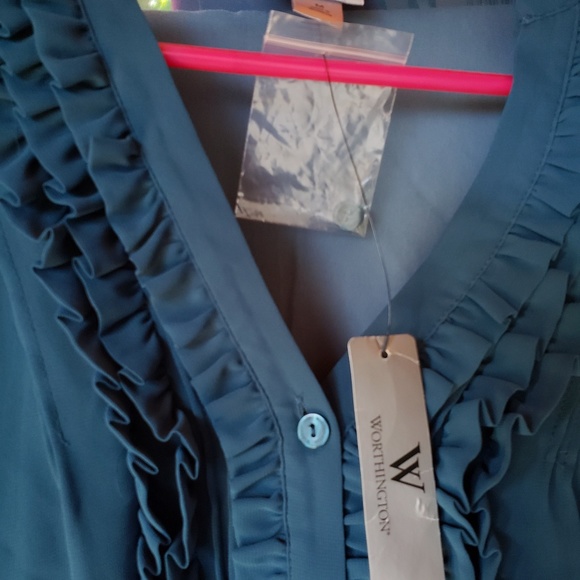 Top - Picture 2 of 3